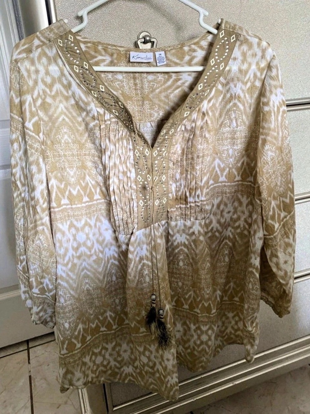 Kim Rogers Geometric Embellished Tunic in Beige & White Size 2X